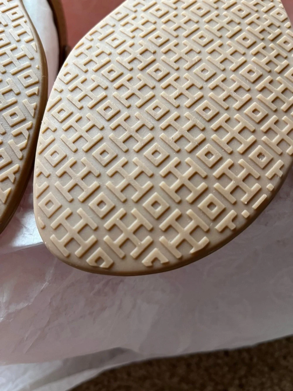 Tory Burch Miller Patent Sandals in Sand NIB - Picture 10 of 13